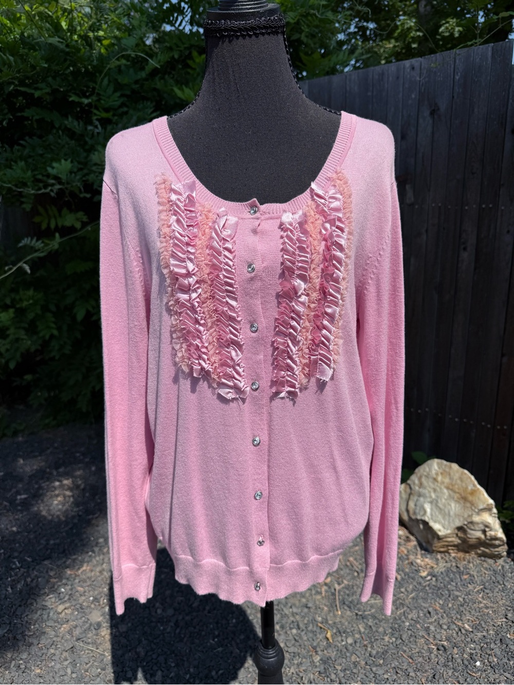 Vintage Women's Pink Ruffle Front Snap Up Cardigan Sweater
